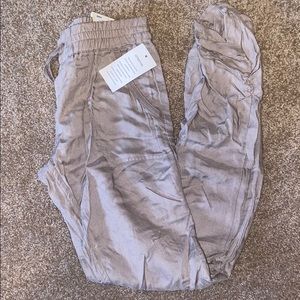 kohls khaki joggers